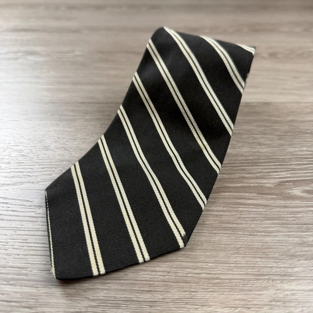 Brooks Brothers Mens Silk Tie Striped Woven in England Black White 3.75in W